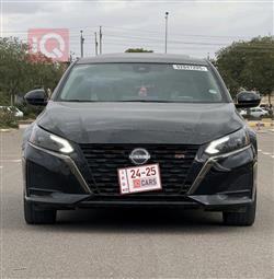 نيسان ألتيما